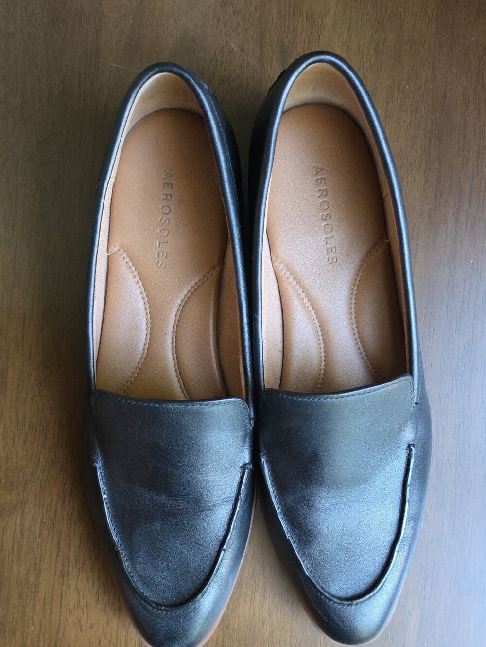 AEROSOLES Black Leather Penny Loafers